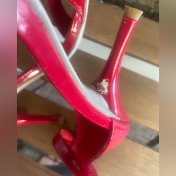 MADDEN GIRL red strappy heels 8.5 - Picture 6 of 6